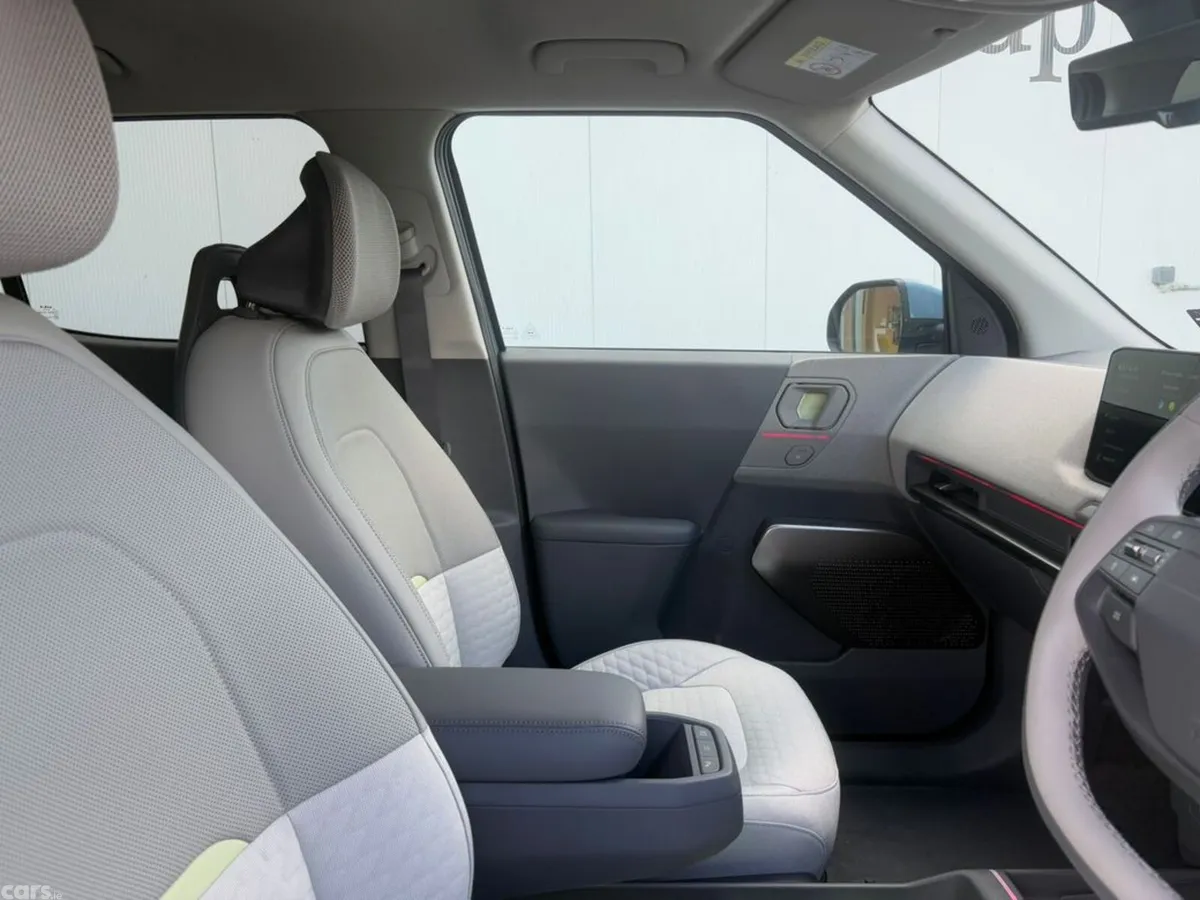 Kia EV2 Hatchback, Electric, 2027, Blue