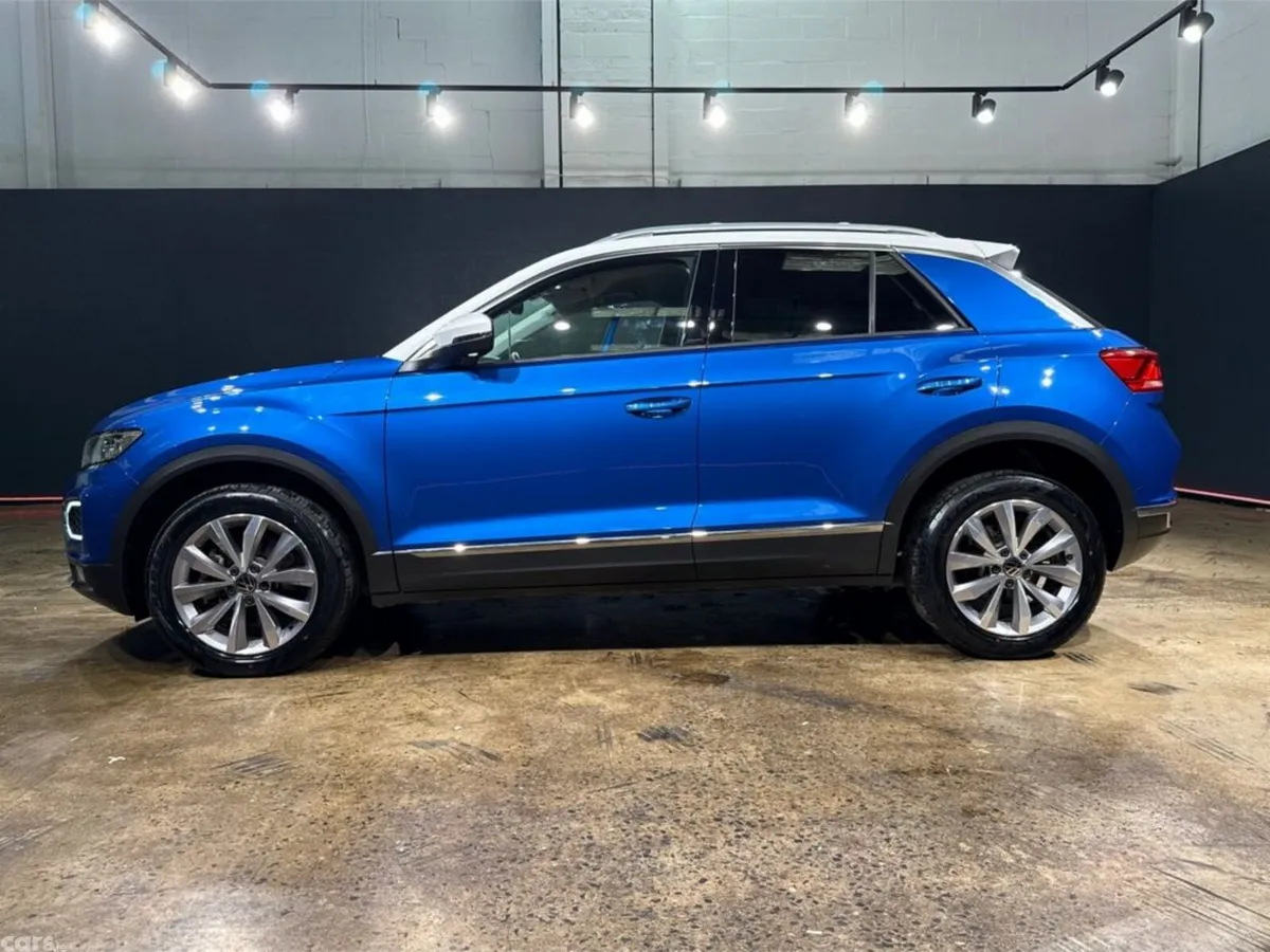 Volkswagen T-Roc SUV, Diesel, 2021, Blue