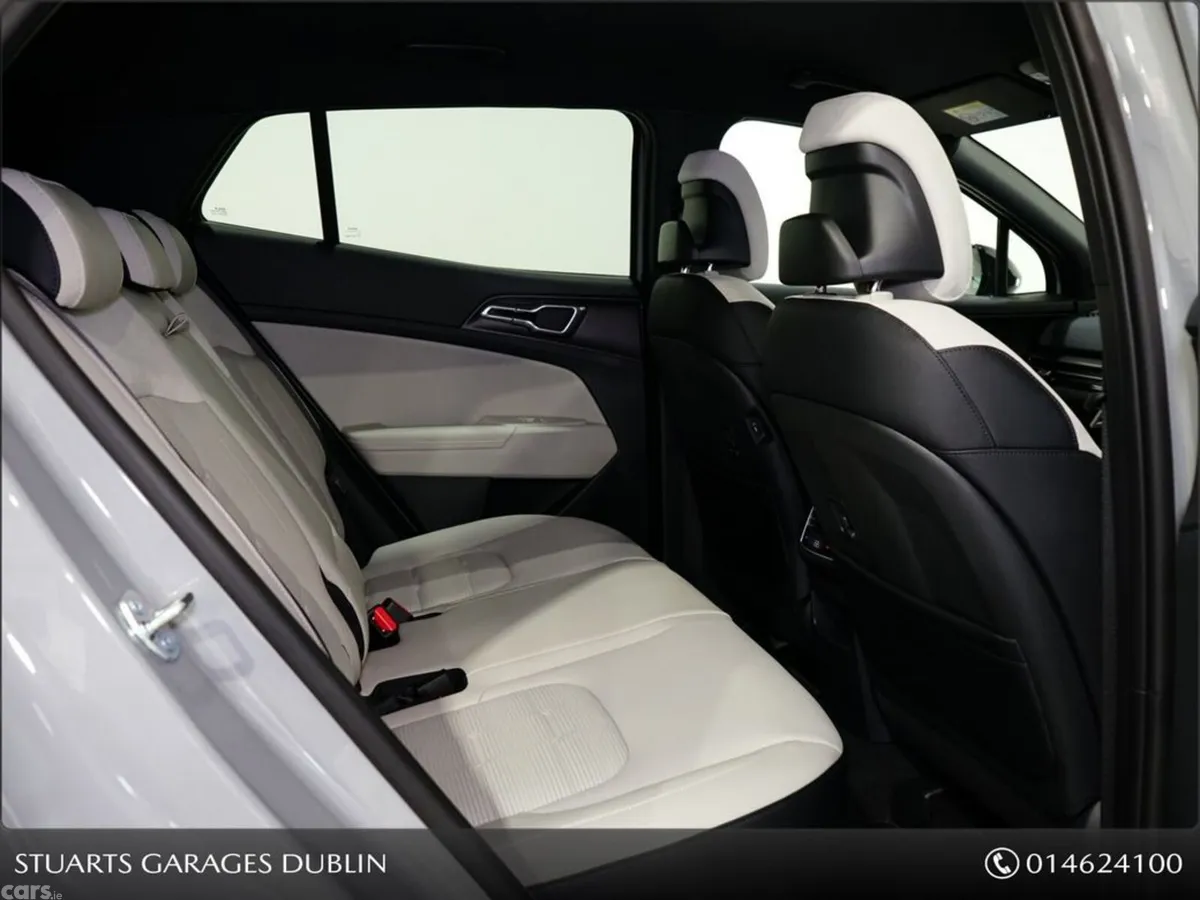 Kia Sportage SUV, Petrol Hybrid, 2027, Grey
