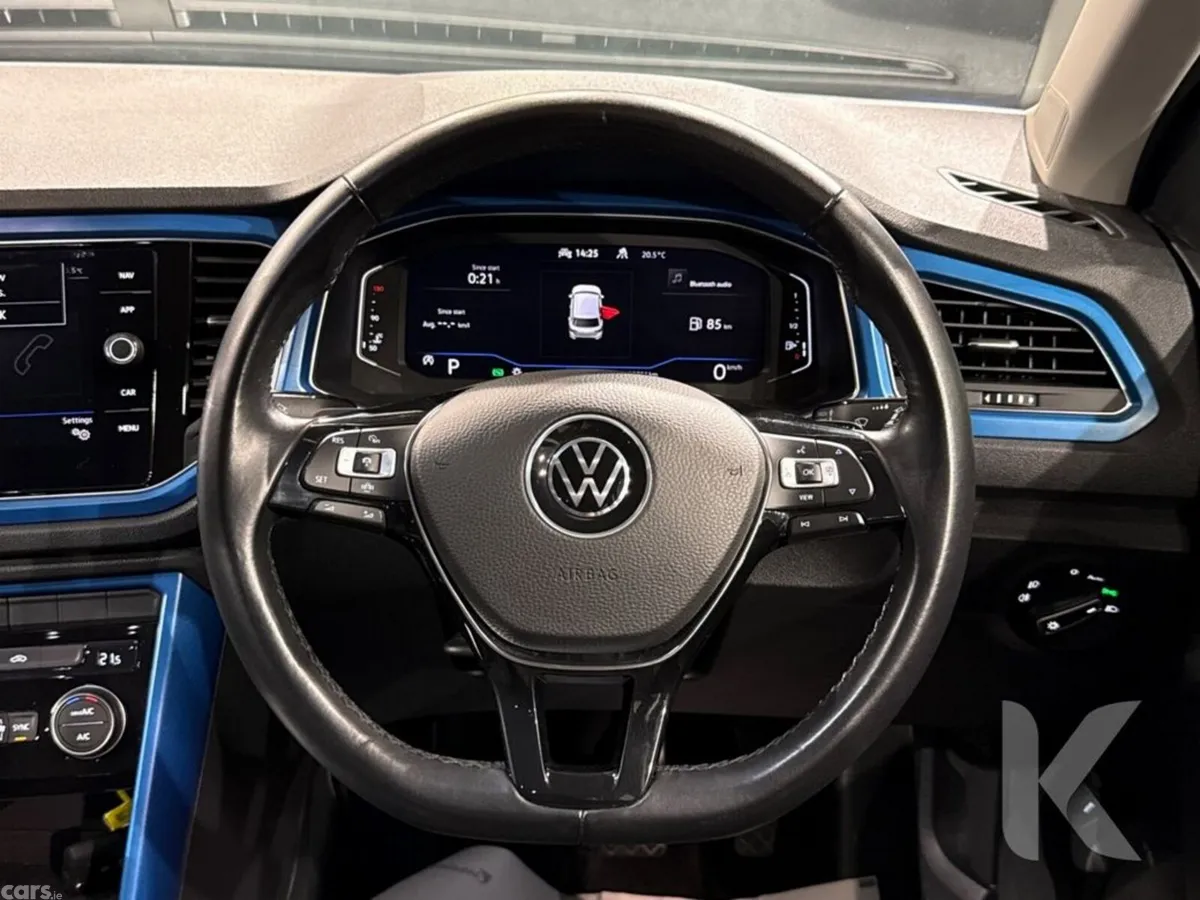 Volkswagen T-Roc SUV, Diesel, 2021, Blue