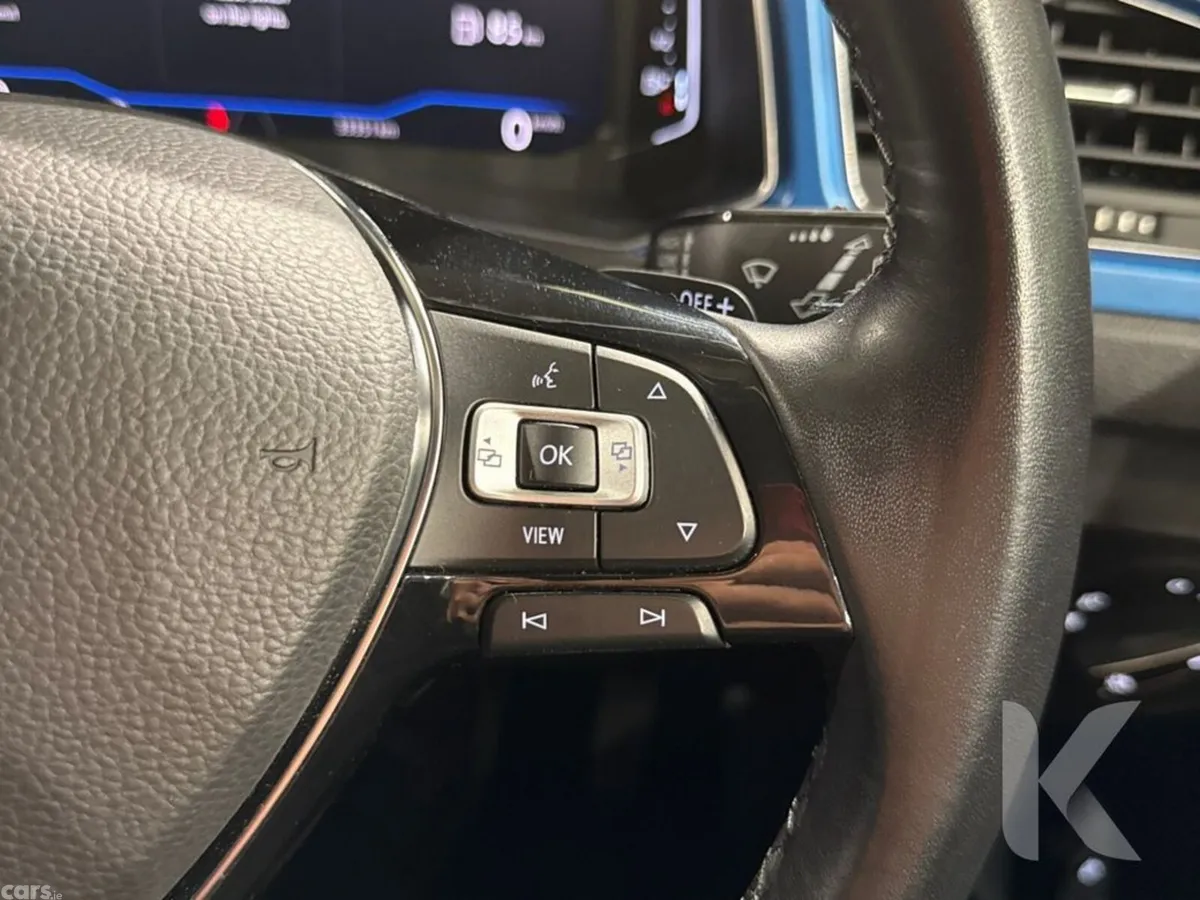 Volkswagen T-Roc SUV, Diesel, 2021, Blue