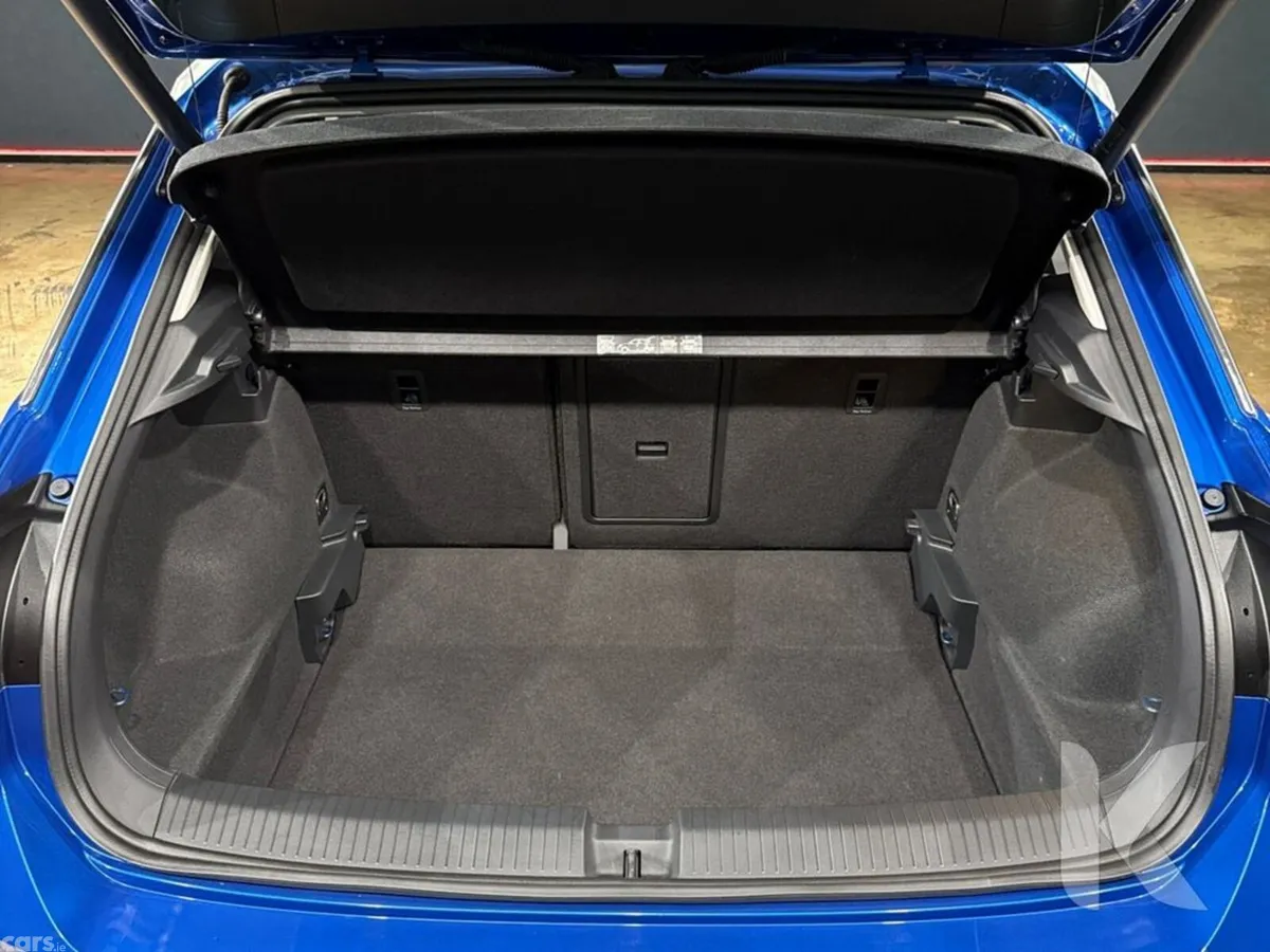 Volkswagen T-Roc SUV, Diesel, 2021, Blue