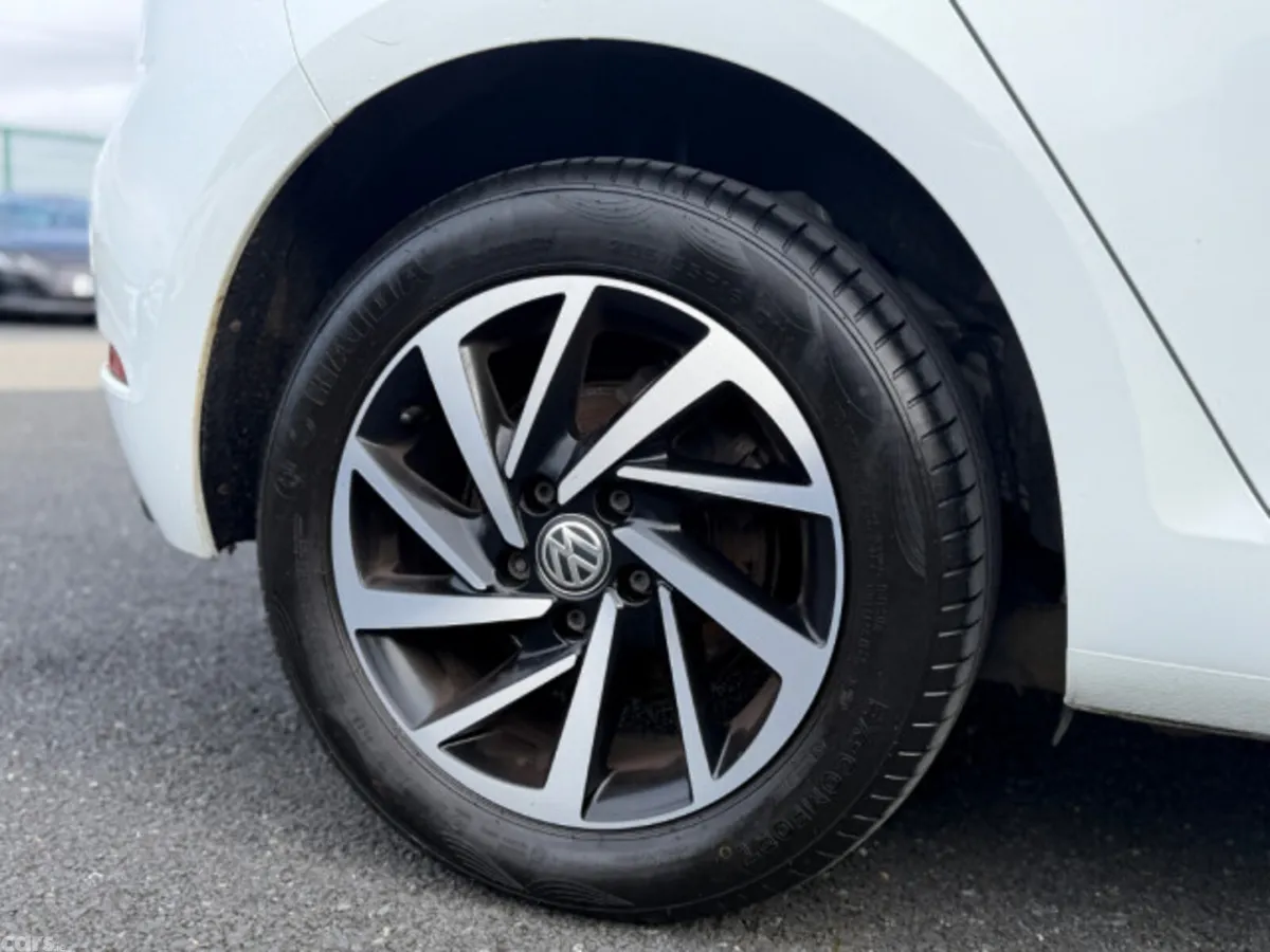 Volkswagen Golf Hatchback, Diesel, 2019, White