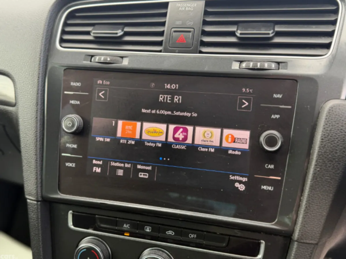Volkswagen Golf Hatchback, Diesel, 2019, White