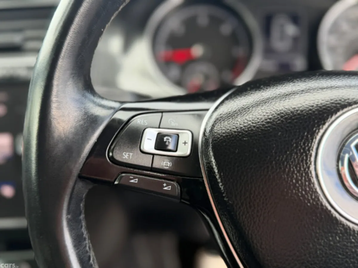 Volkswagen Golf Hatchback, Diesel, 2019, White