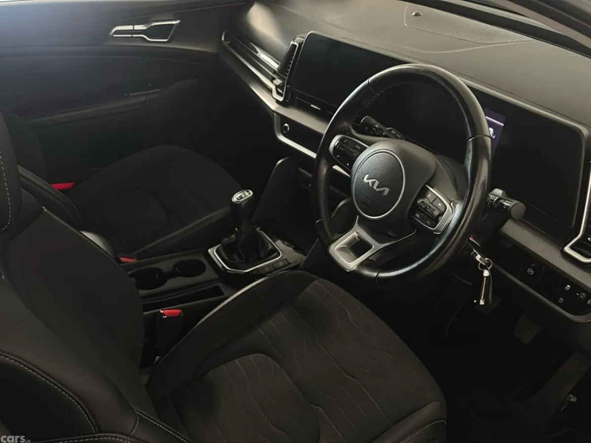 Kia Sportage SUV, Diesel Hybrid, 2023, Grey