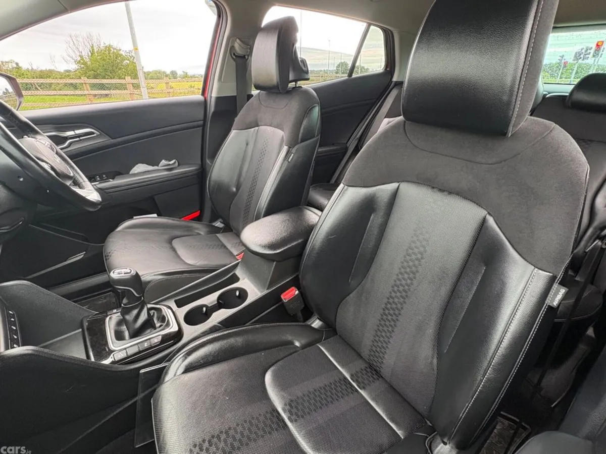 Kia Sportage SUV, Diesel, 2024, Red