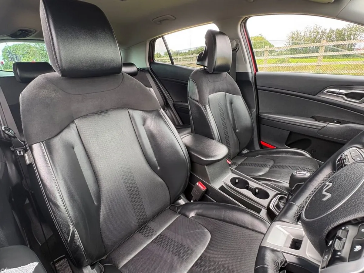 Kia Sportage SUV, Diesel, 2024, Red