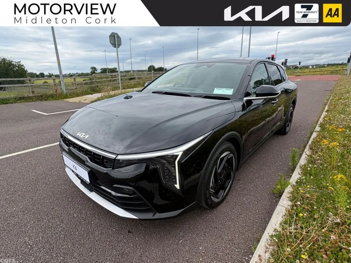 Kia K4 Hatchback, Petrol, 2027, 