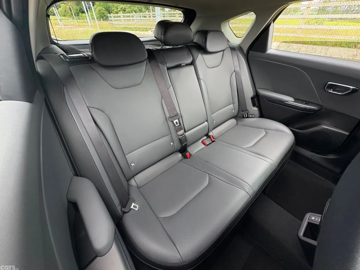 Kia K4 Hatchback, Petrol, 2027, 