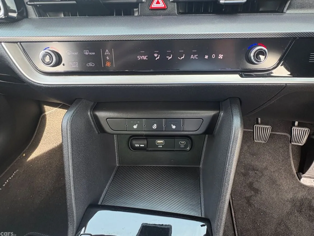 Kia Sportage SUV, Diesel Hybrid, 2023, Grey