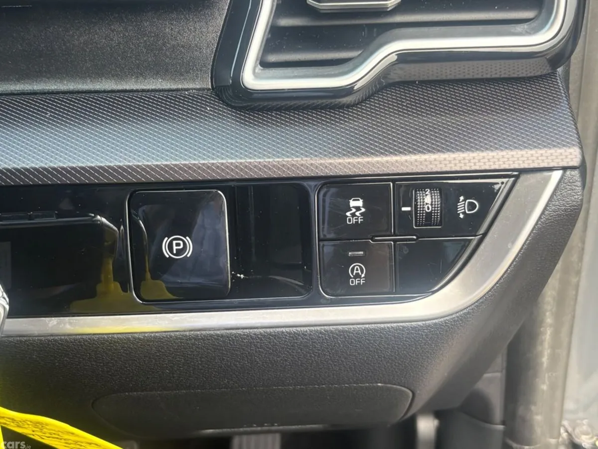 Kia Sportage SUV, Diesel Hybrid, 2023, Grey