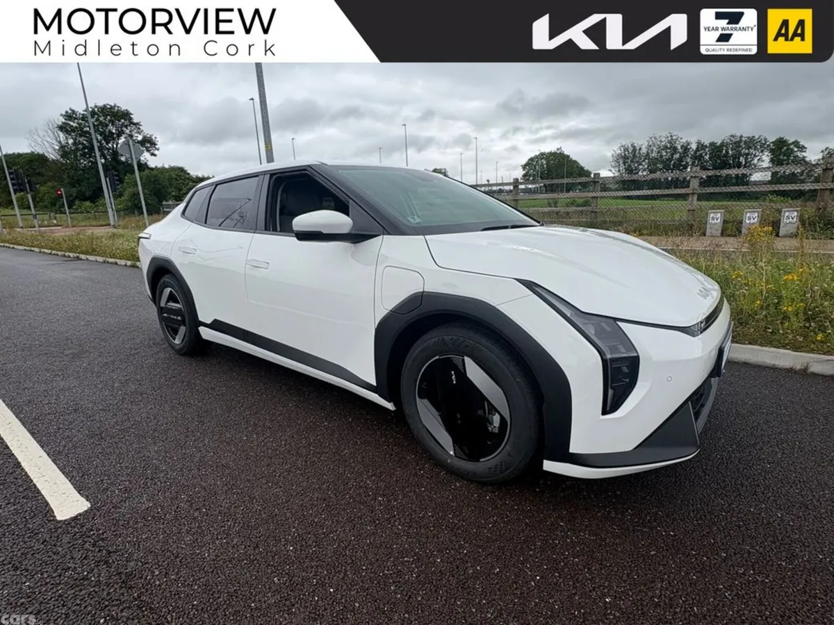 Kia EV4 Hatchback, Electric, 2027, White