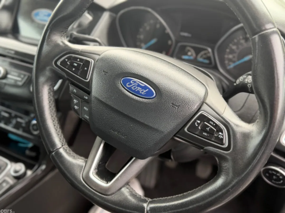 Ford Focus Hatchback, Diesel, 2017, Black