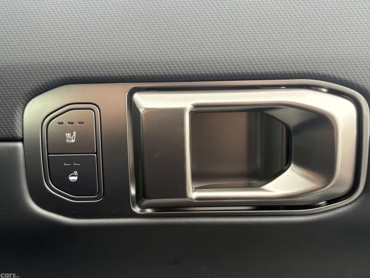 Kia EV4 Hatchback, Electric, 2027, White