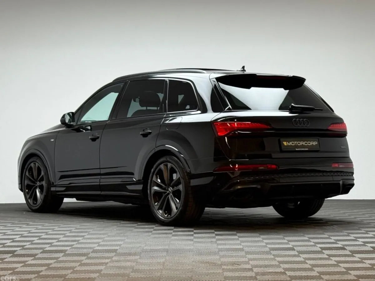 Audi Q7 SUV, Petrol Plug-in Hybrid, 2025, Black