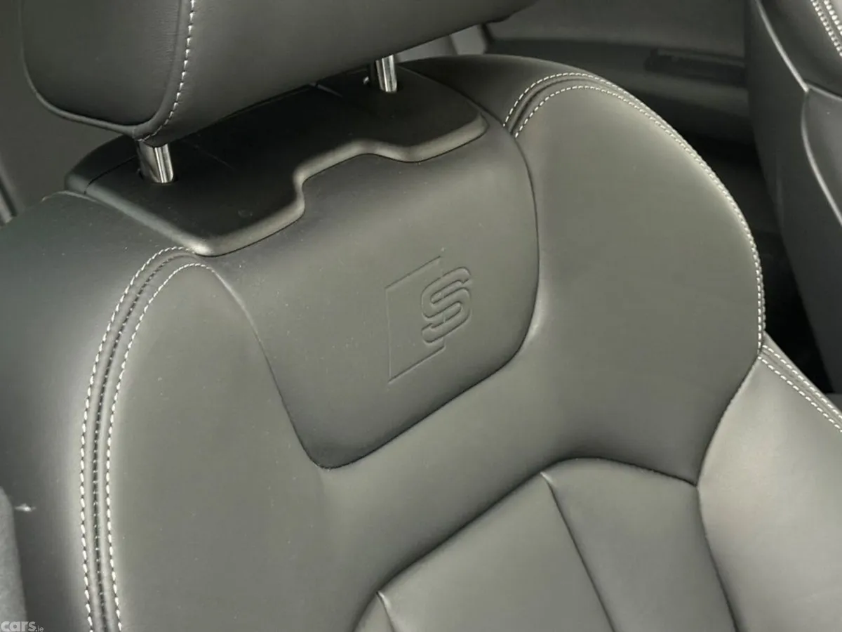 Audi Q7 SUV, Petrol Plug-in Hybrid, 2025, Black