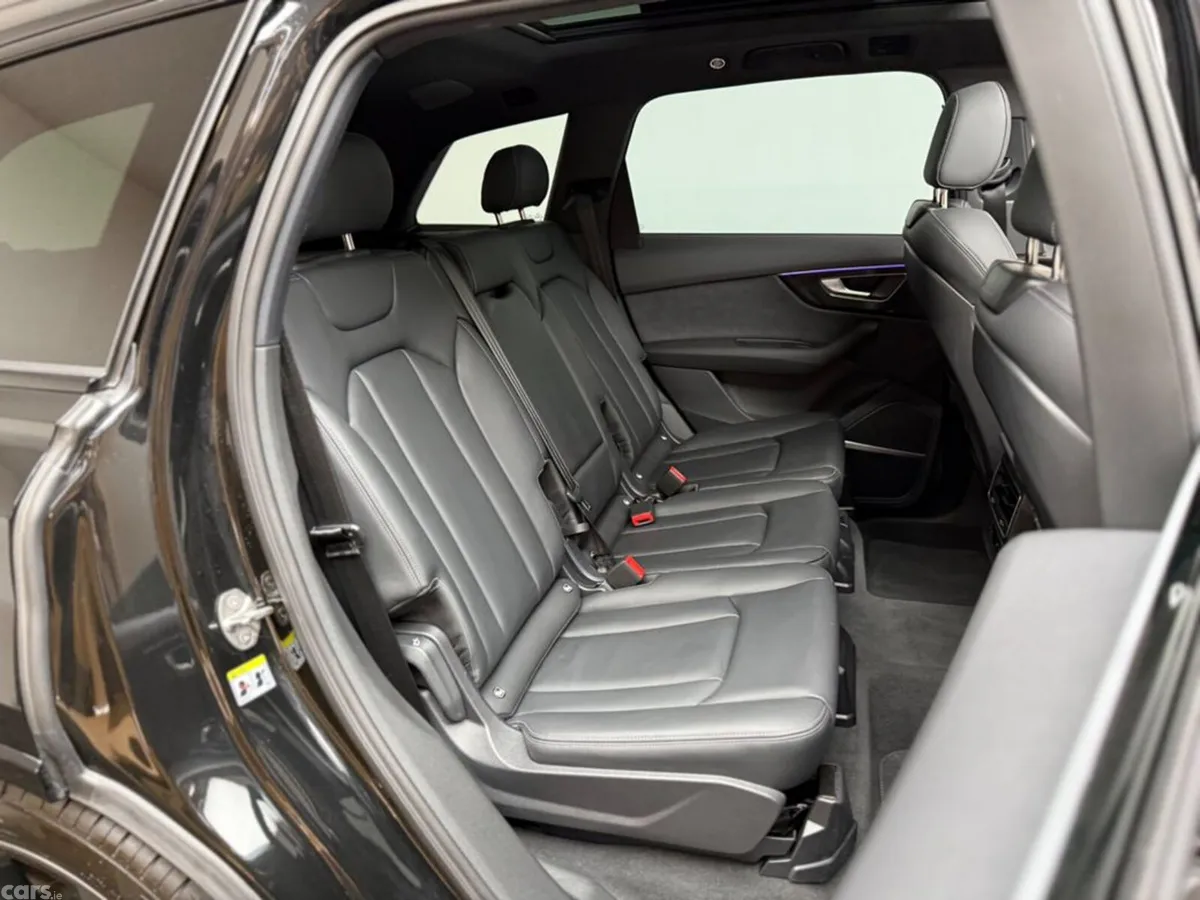 Audi Q7 SUV, Petrol Plug-in Hybrid, 2025, Black