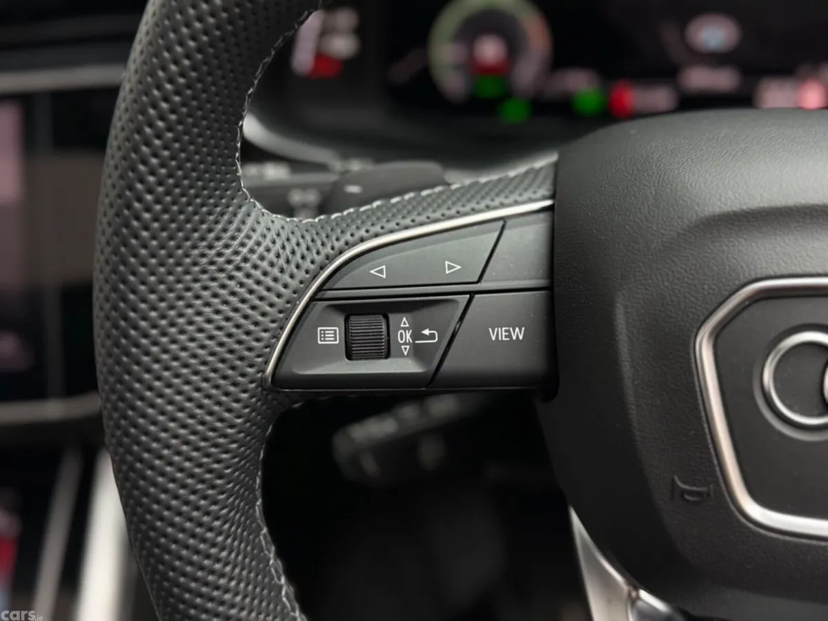 Audi Q7 SUV, Petrol Plug-in Hybrid, 2025, Black