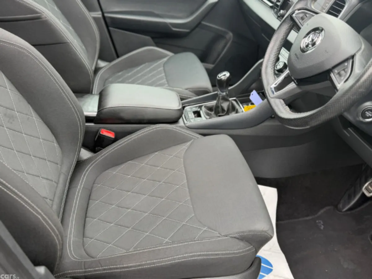 Skoda Karoq Estate, Diesel, 2019, Grey