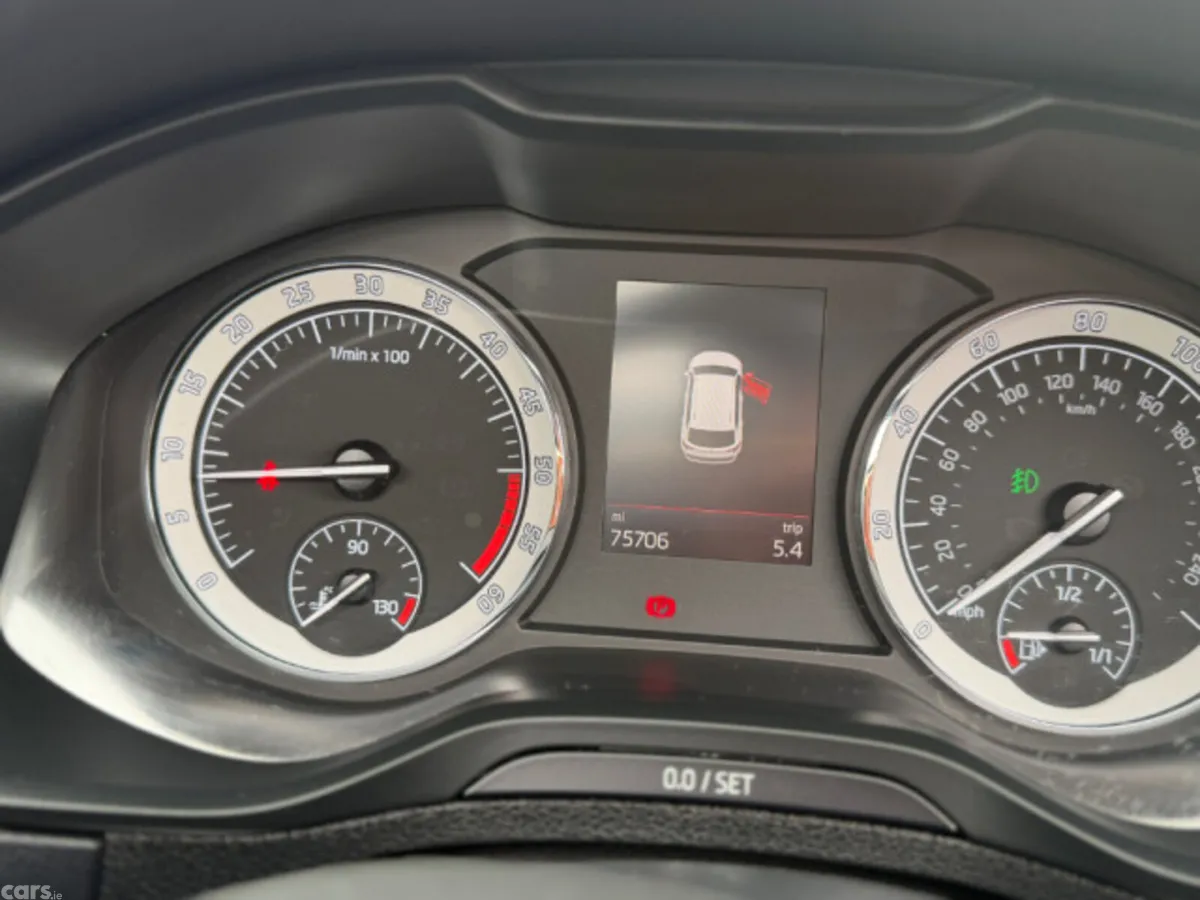 Skoda Karoq Estate, Diesel, 2019, Grey