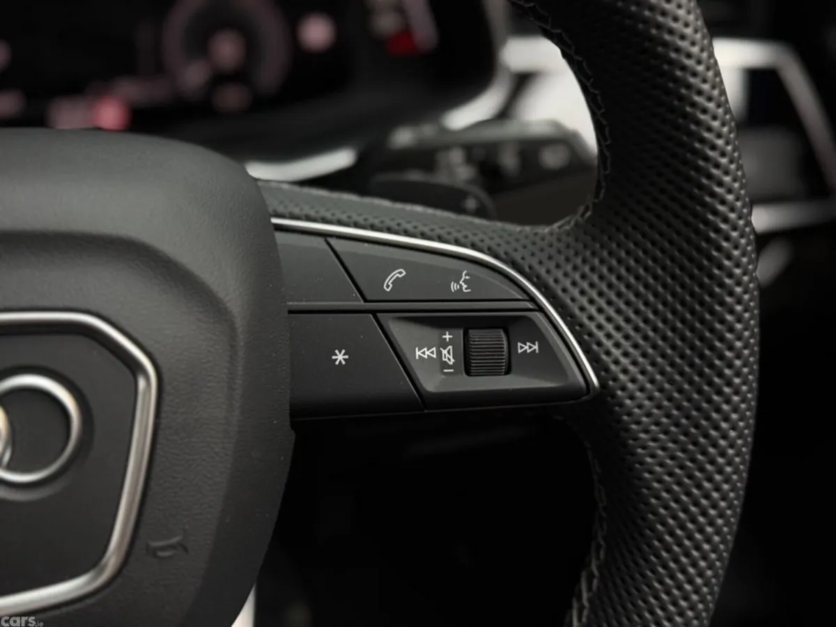 Audi Q7 SUV, Petrol Plug-in Hybrid, 2025, Black