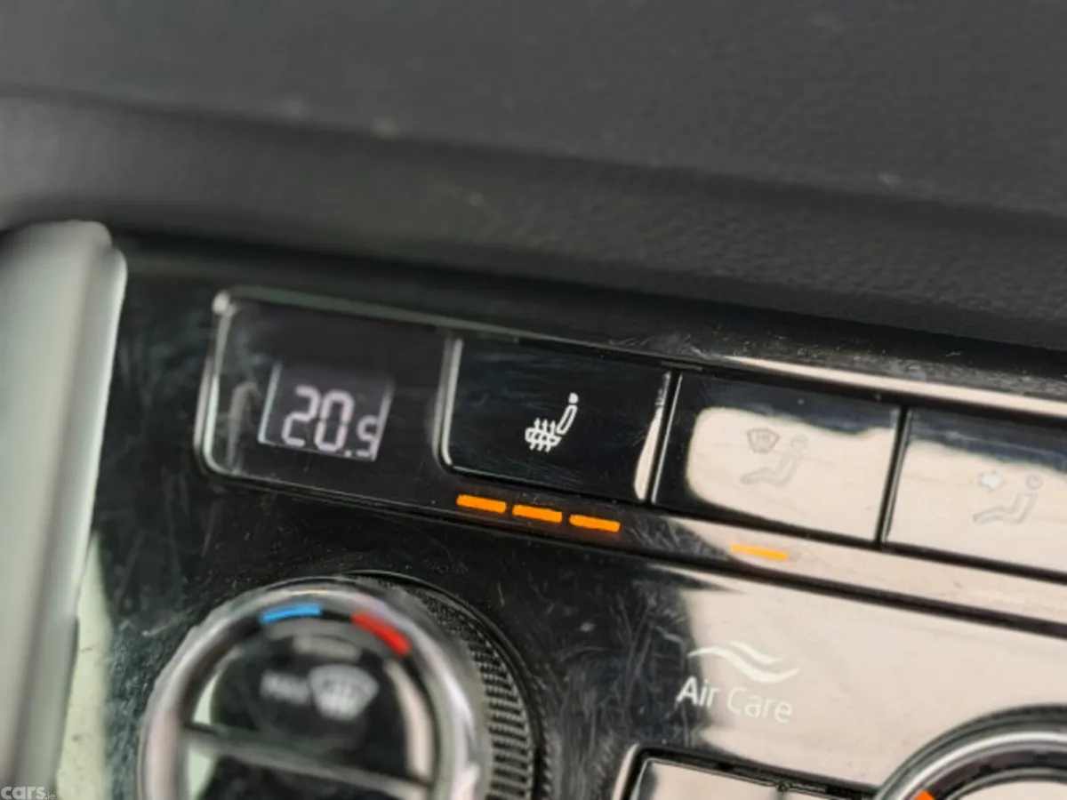 Skoda Karoq Estate, Diesel, 2019, Grey