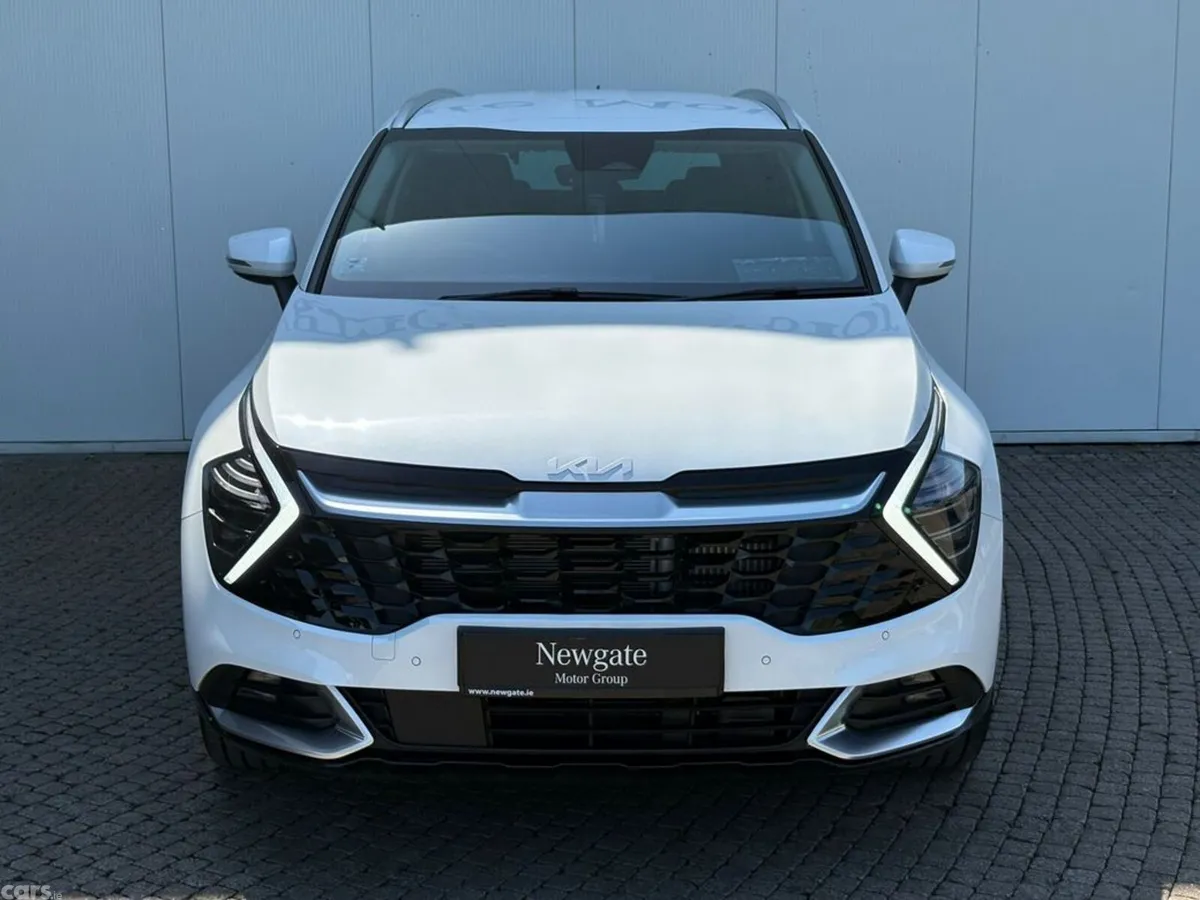 Kia Sportage SUV, Petrol Plug-in Hybrid, 2027, White