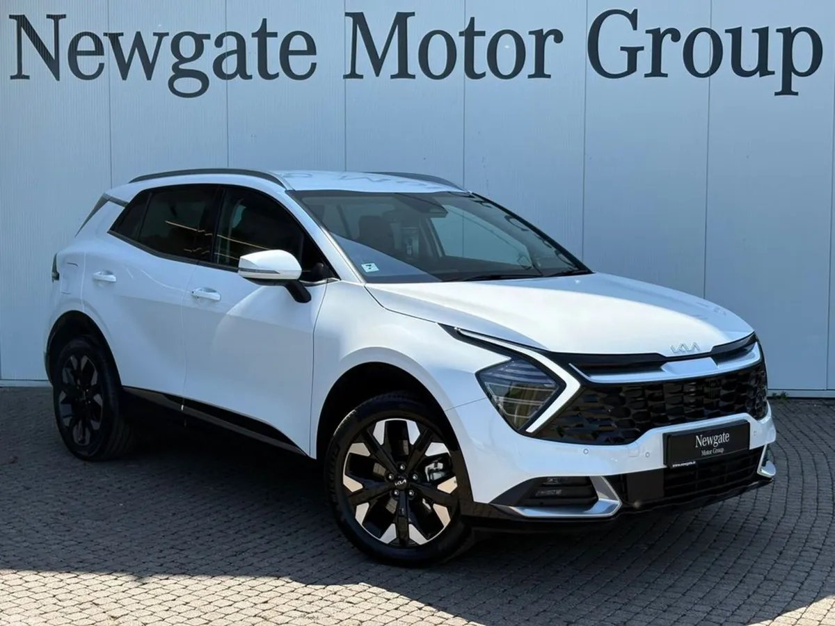 Kia Sportage SUV, Petrol Plug-in Hybrid, 2027, White