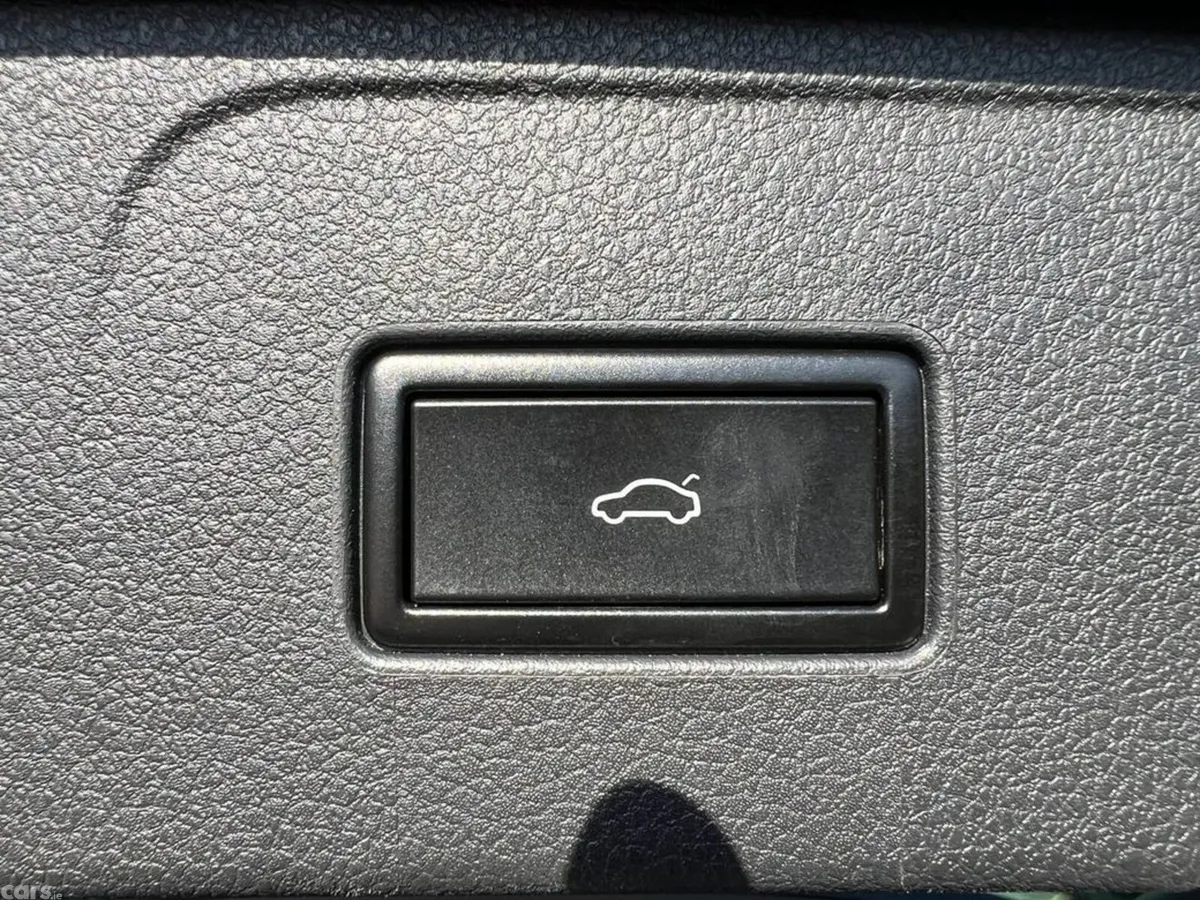 Volkswagen Passat Estate, Diesel, 2018, Blue