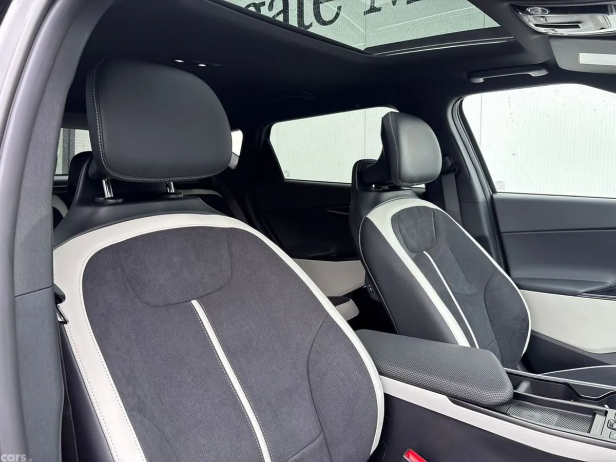 Kia EV6 Hatchback, Electric, 2027, Black