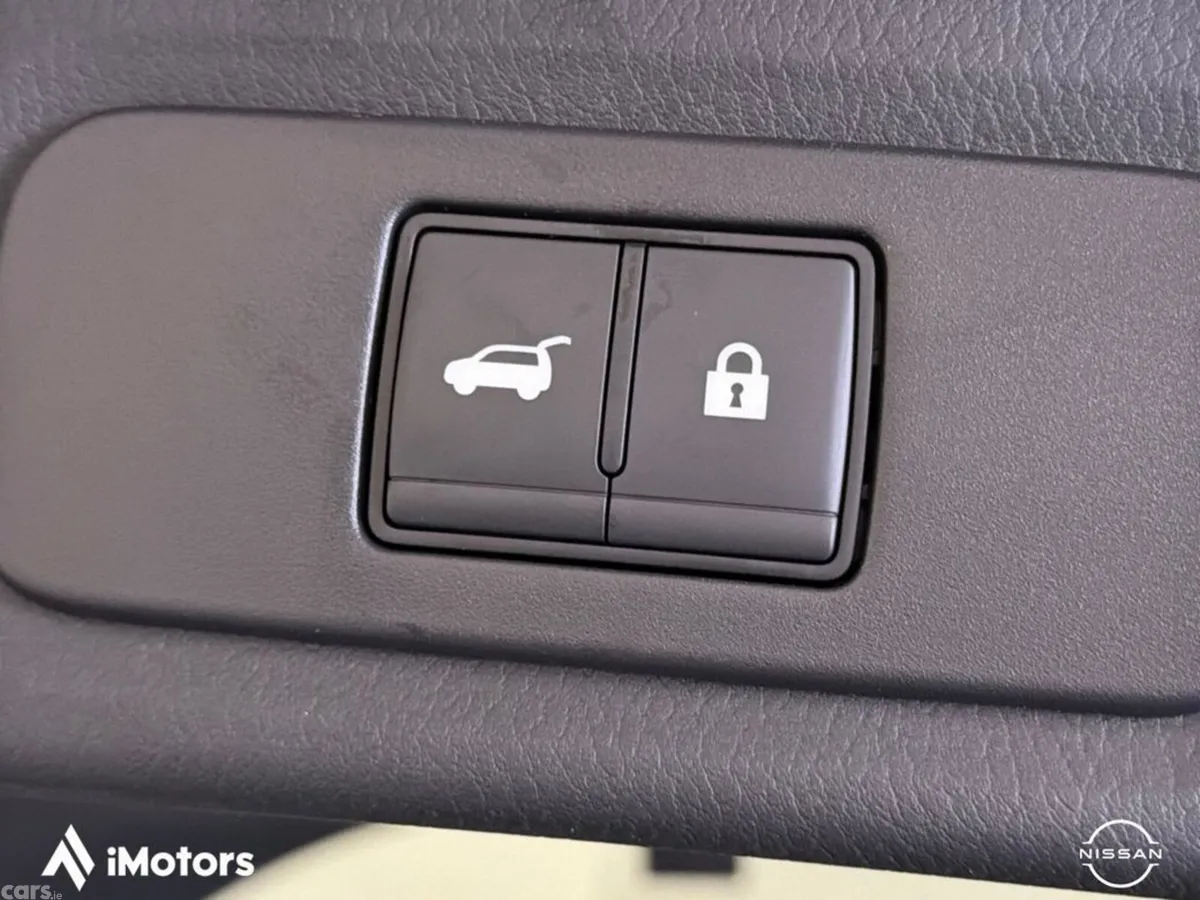 Nissan Qashqai SUV, Petrol Hybrid, 2027, Black