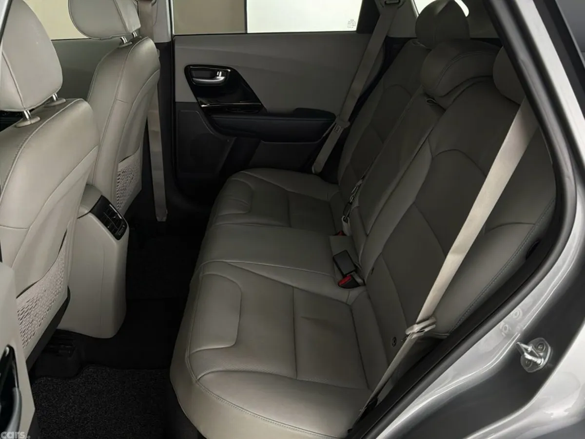 Kia Niro Hatchback, Petrol Plug-in Hybrid, 2021, Grey
