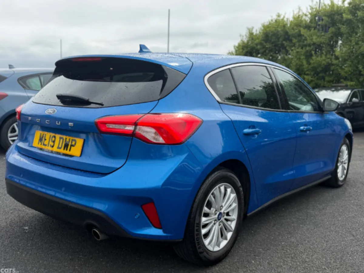 Ford Focus Hatchback, Diesel, 2019, Blue