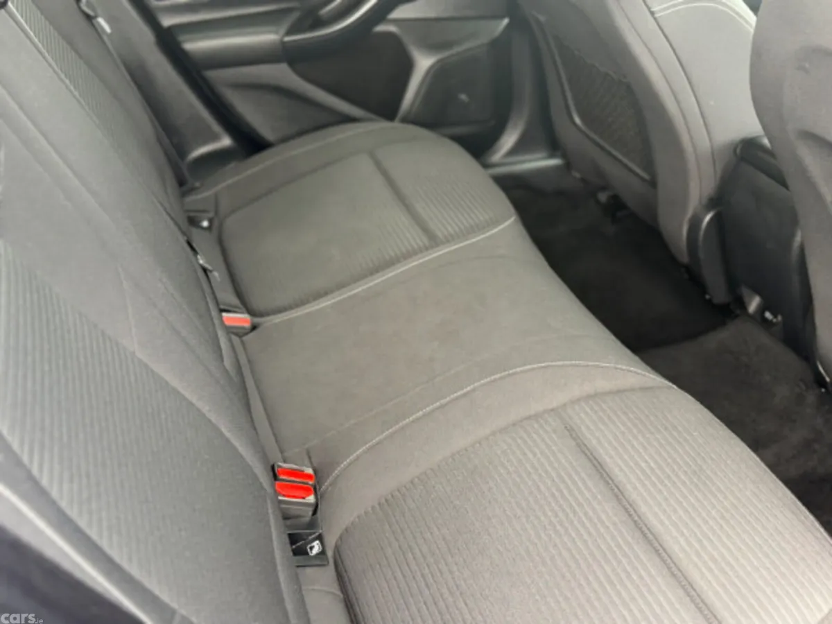 Ford Focus Hatchback, Diesel, 2019, Blue