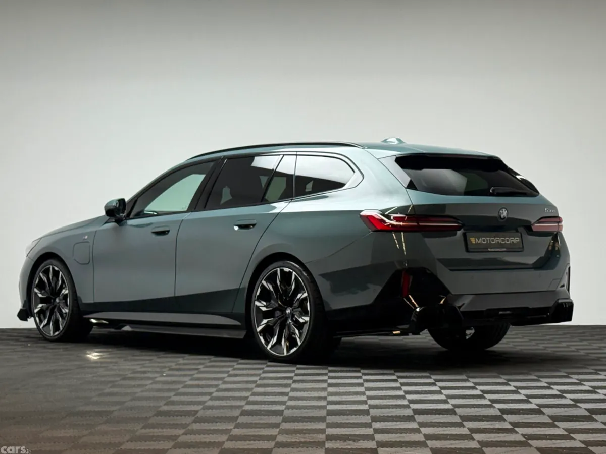 BMW 5-Series Estate, Petrol Plug-in Hybrid, 2025, Green
