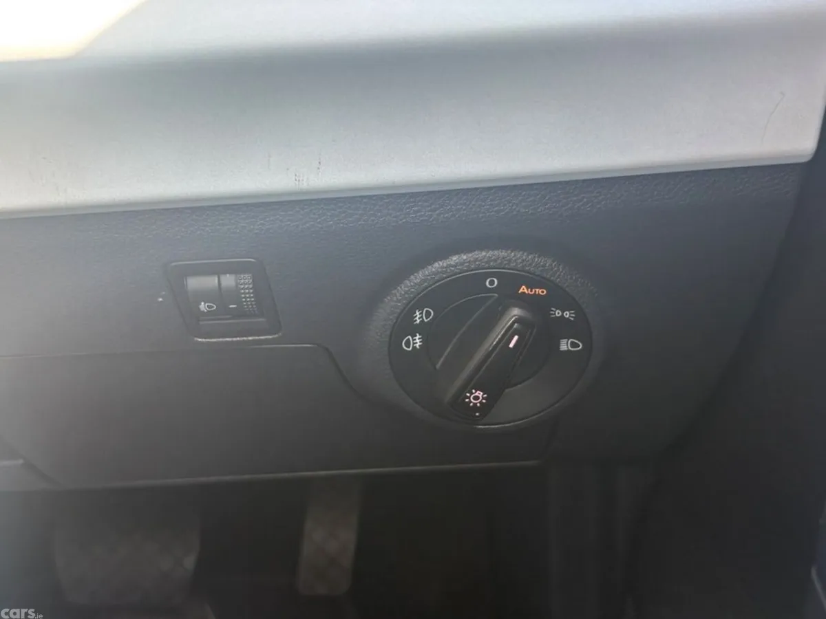 SEAT Arona Hatchback, Petrol, 2024, Grey