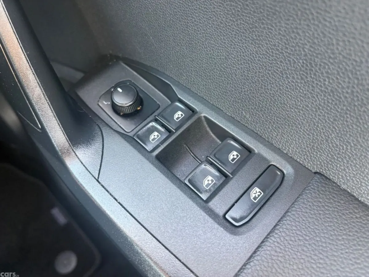 SEAT Arona Hatchback, Petrol, 2024, Grey