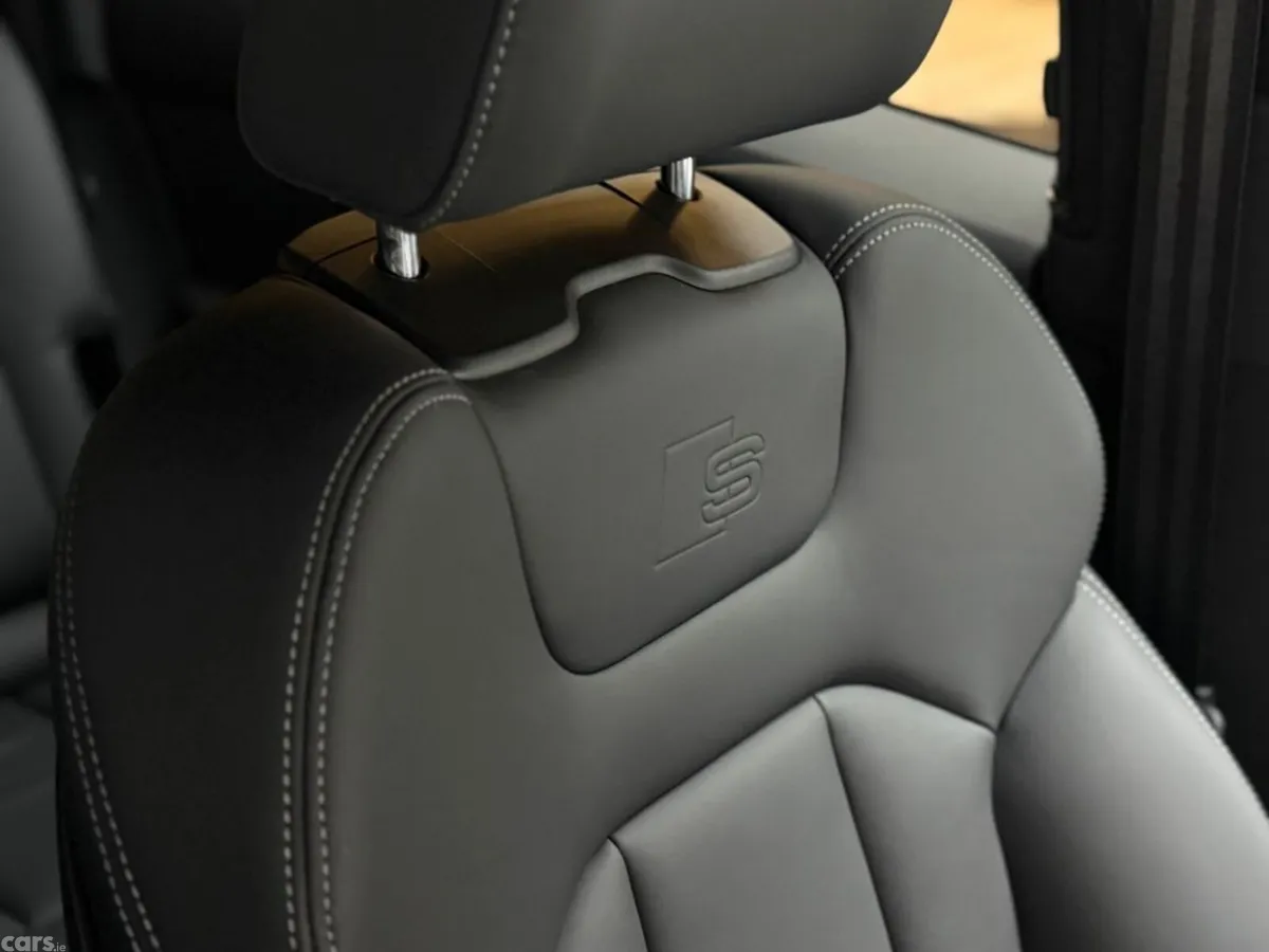 Audi Q7 SUV, Petrol Plug-in Hybrid, 2026, Black