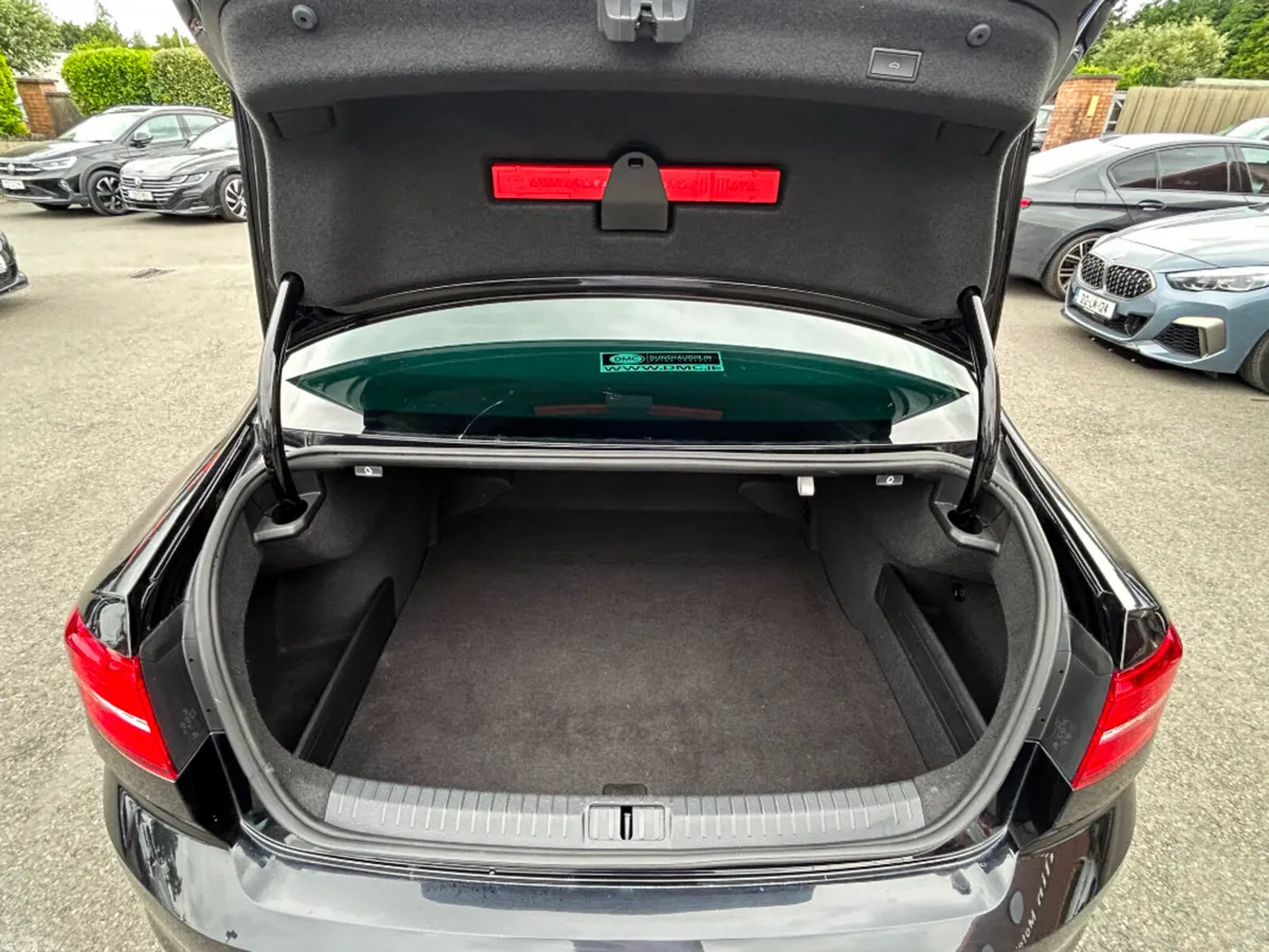 Volkswagen Passat Saloon, Diesel, 2018, Black