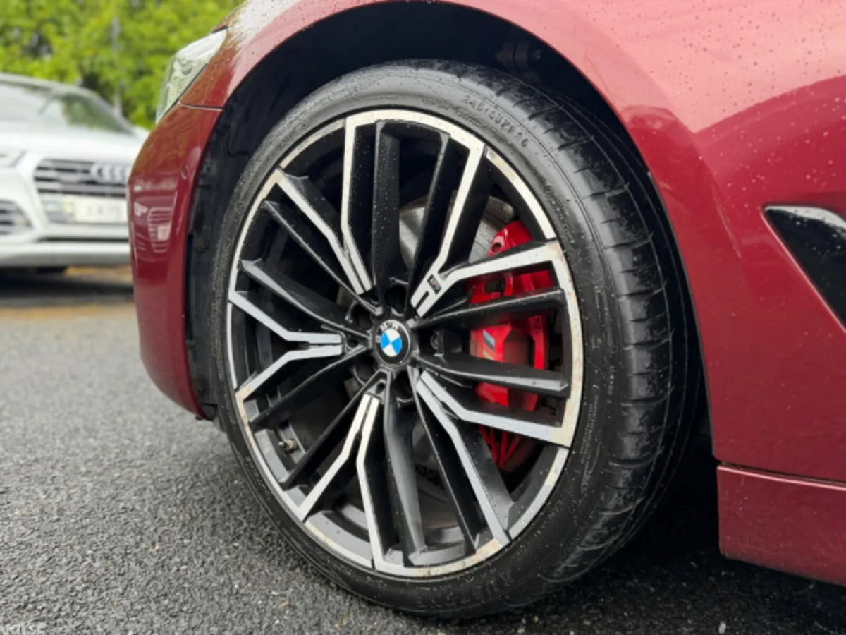 BMW 5-Series Estate, Diesel, 2022, Red