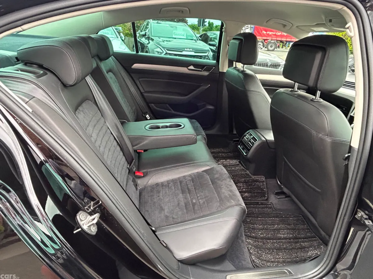 Volkswagen Passat Saloon, Diesel, 2018, Black