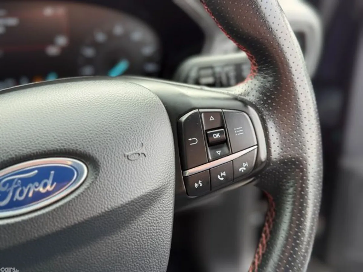 Ford Focus Hatchback, Diesel, 2018, Black
