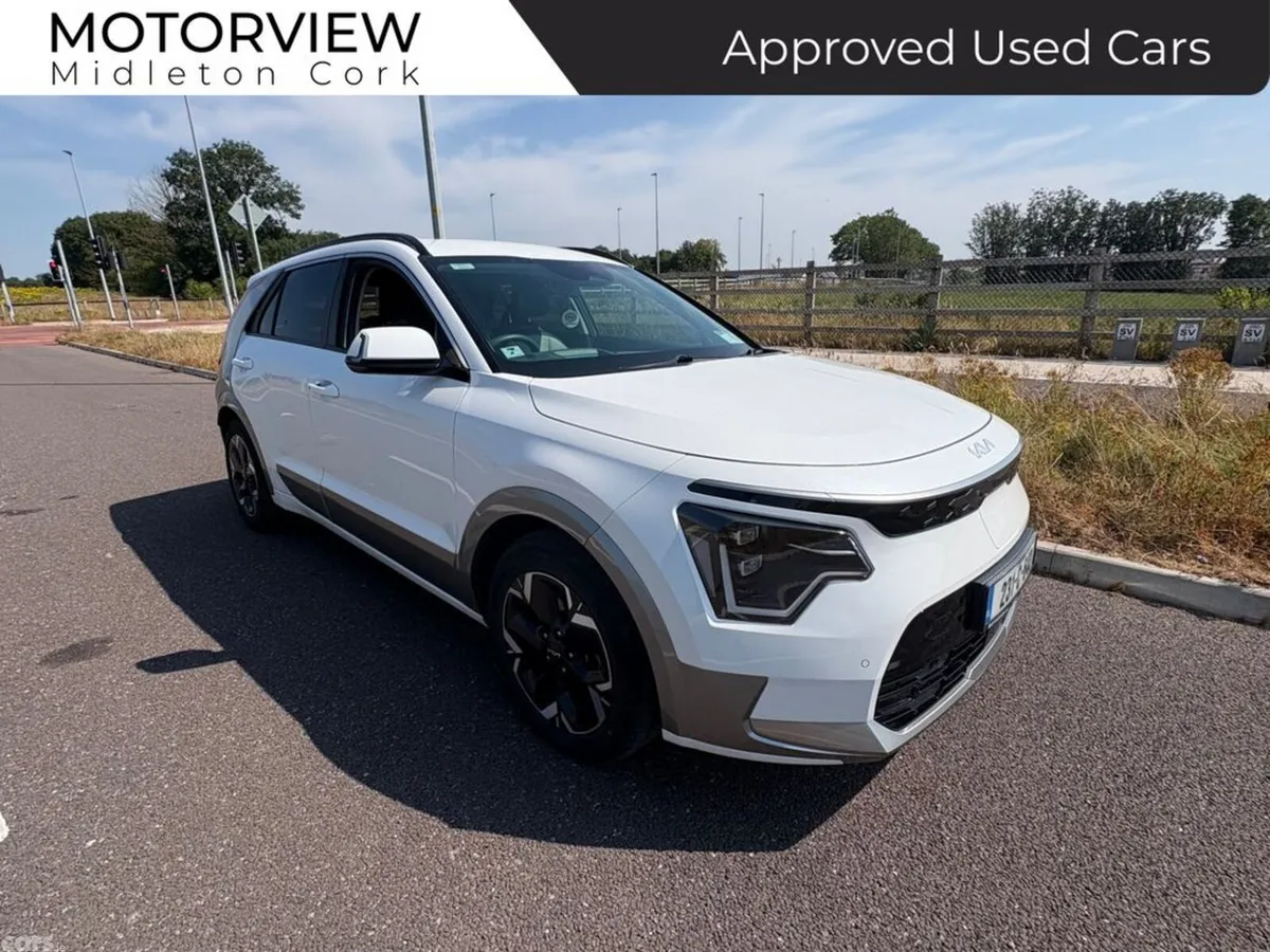 Kia e-Niro Hatchback, Electric, 2023, White