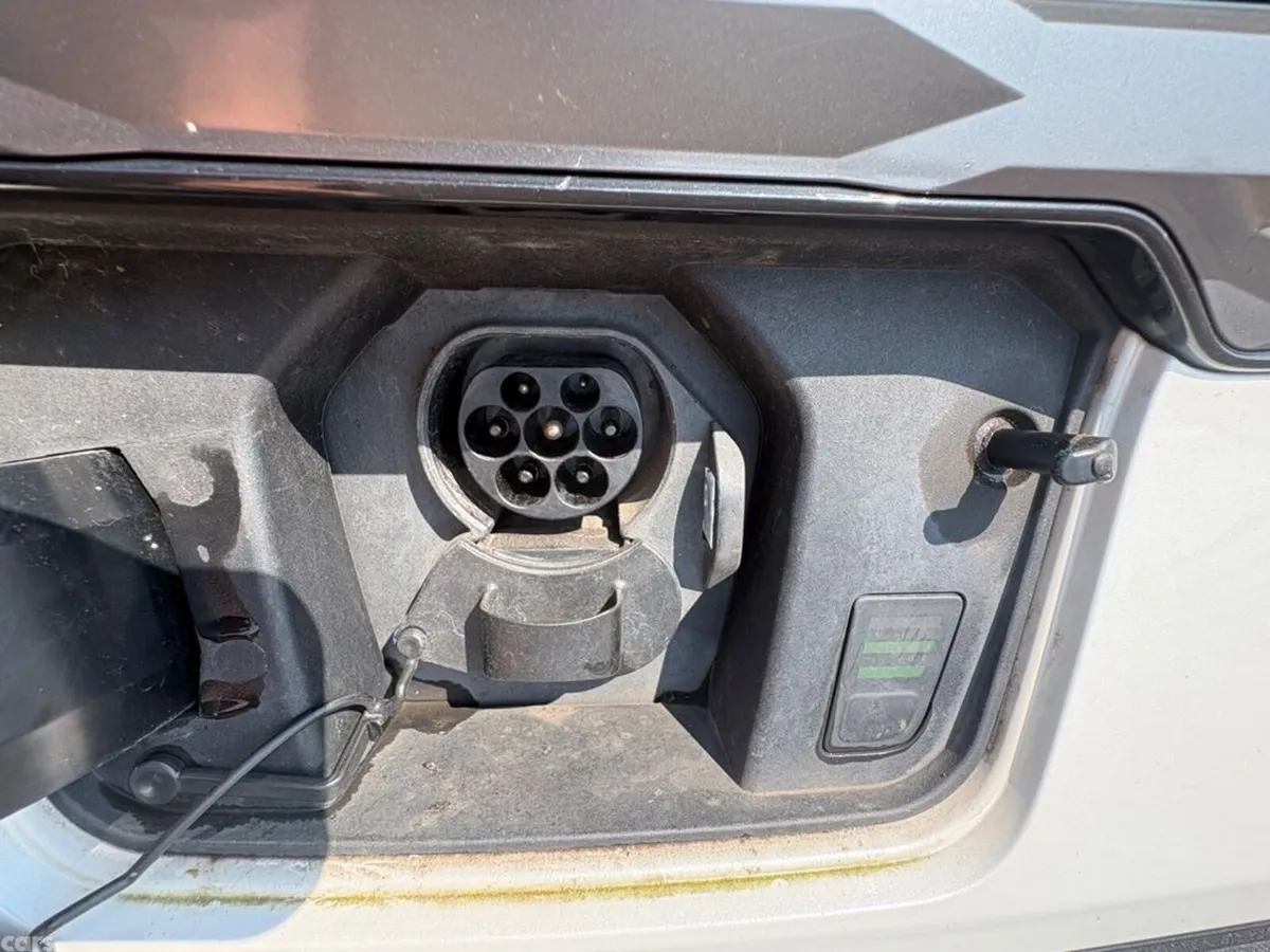 Kia e-Niro Hatchback, Electric, 2023, White