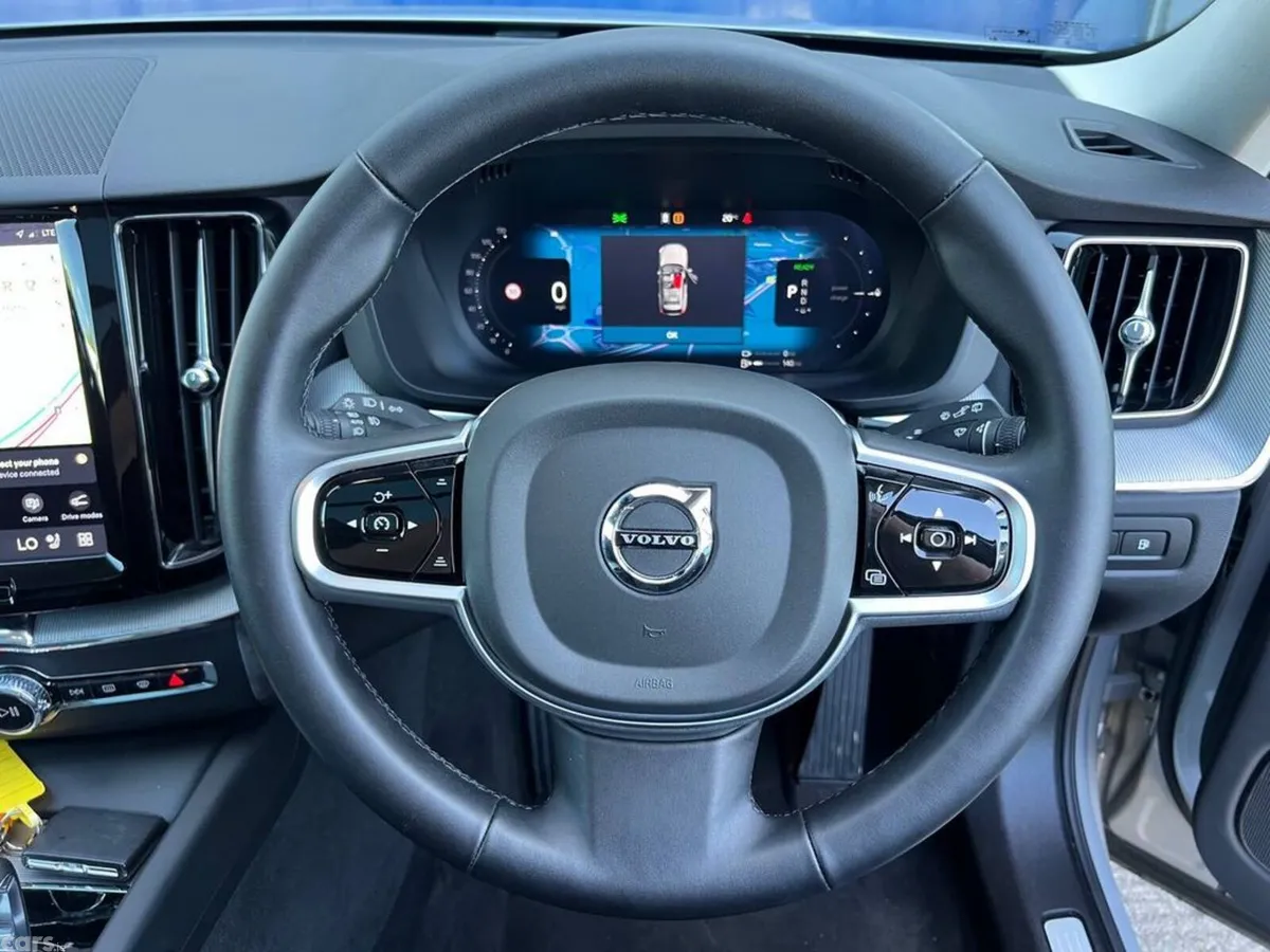 Volvo XC60 SUV, Petrol Plug-in Hybrid, 2025, Silver