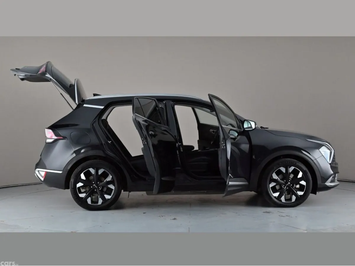Kia Sportage SUV, Petrol Plug-in Hybrid, 2023, Black
