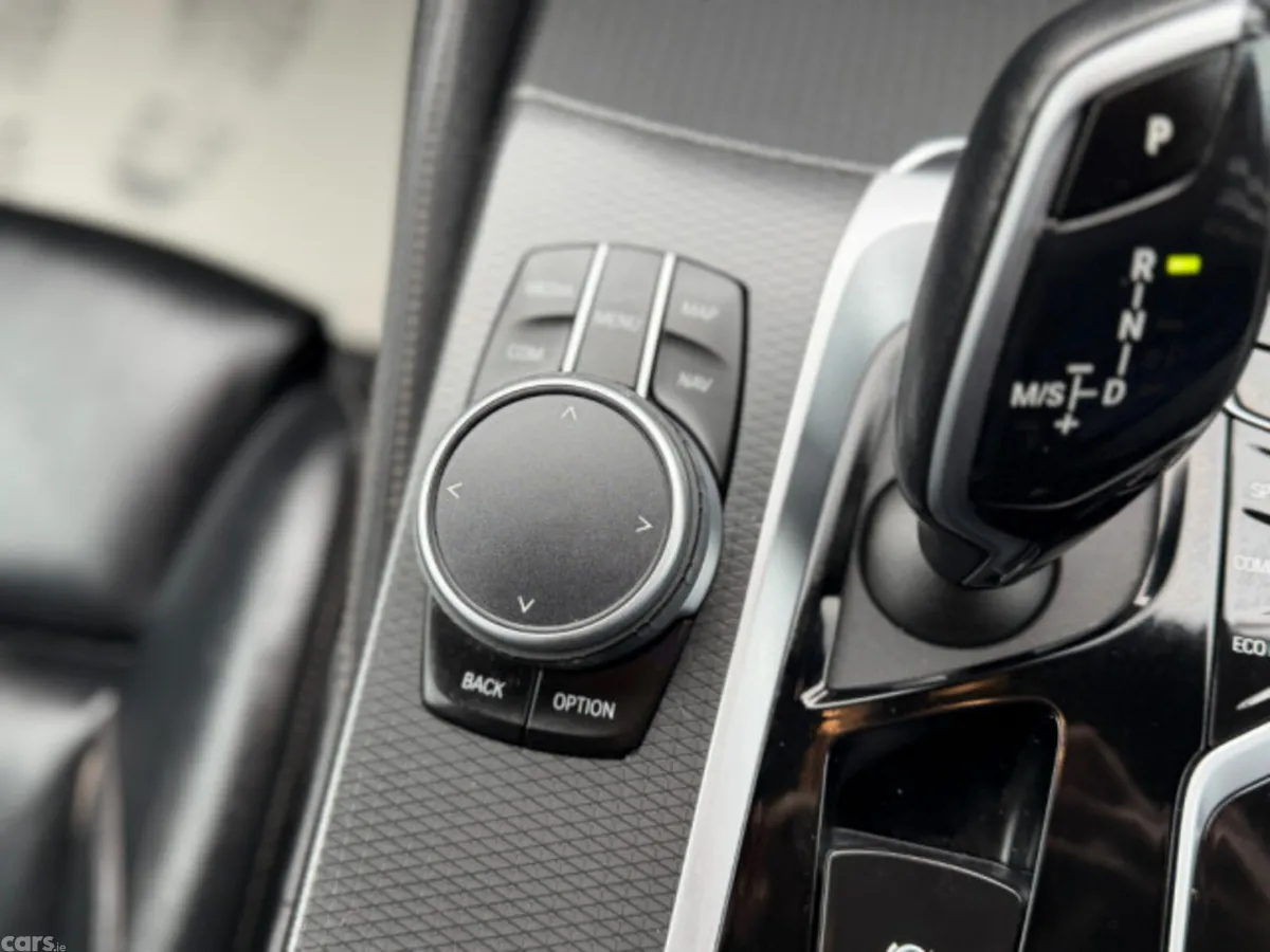 BMW 5-Series Estate, Diesel, 2022, Red
