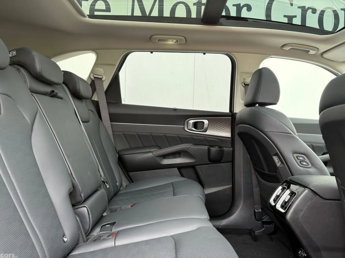 Kia Sorento SUV, Diesel, 2027, White