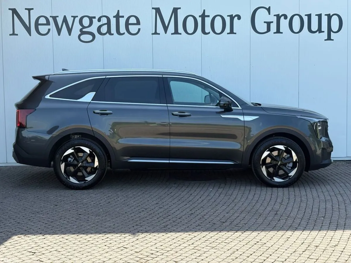 Kia Sorento SUV, Diesel, 2027, Grey